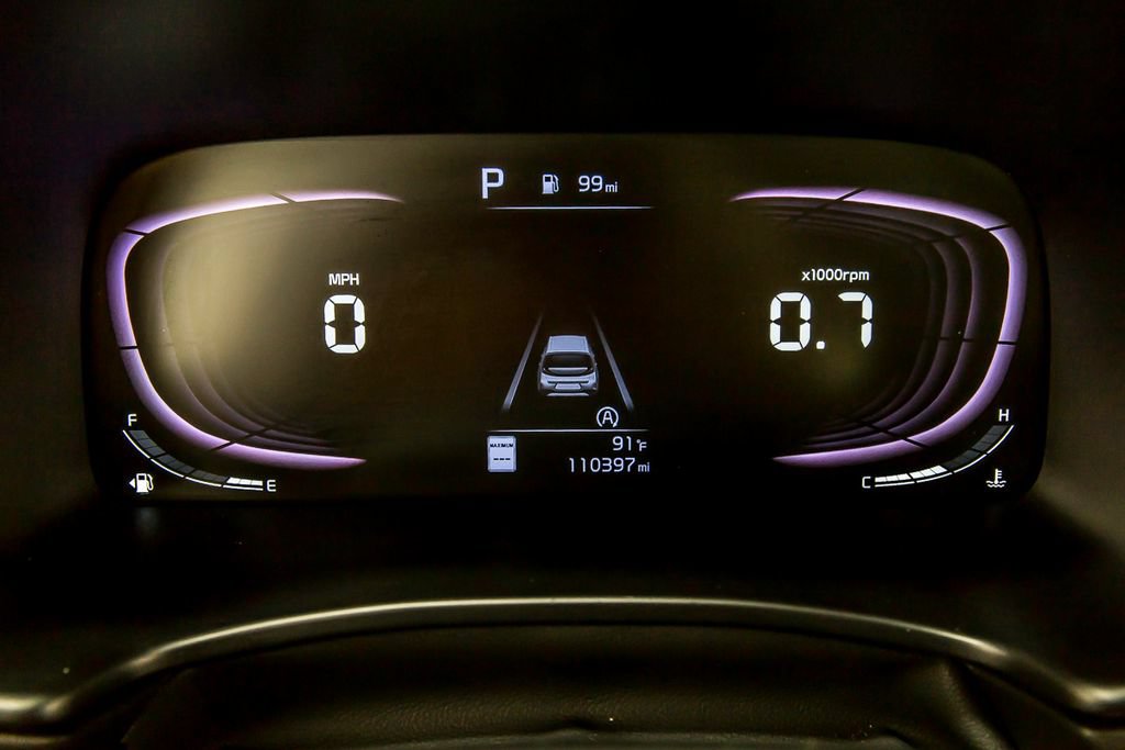 Used 2024 Kia Soul LX w/ Option Group 015 FWD image 16