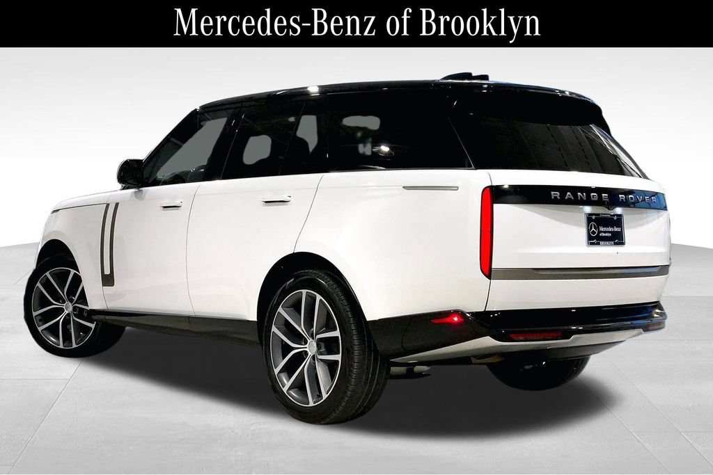 Used 2025 Land Rover Range Rover SE AWD/4WD image 11