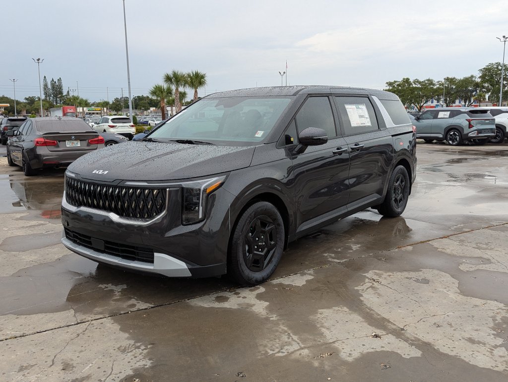 New 2026 Kia Carnival FWD image 4