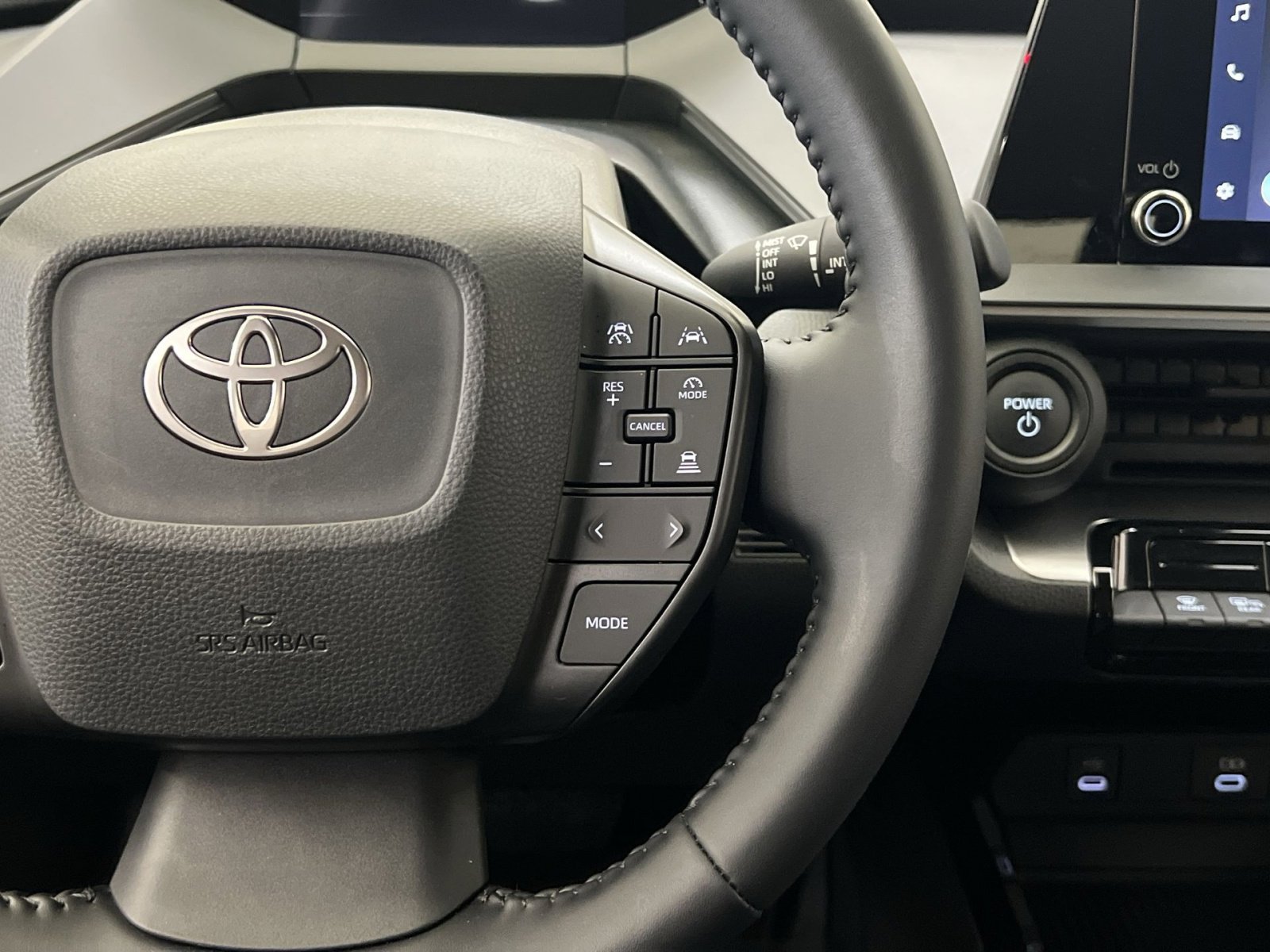 Used 2026 Toyota Prius LE image 33