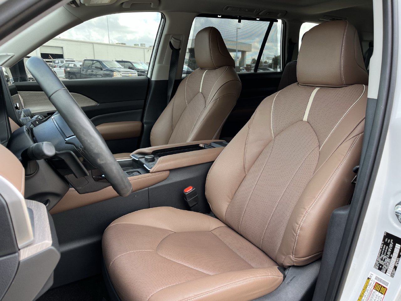 Used 2026 Toyota Grand Highlander AWD image 23