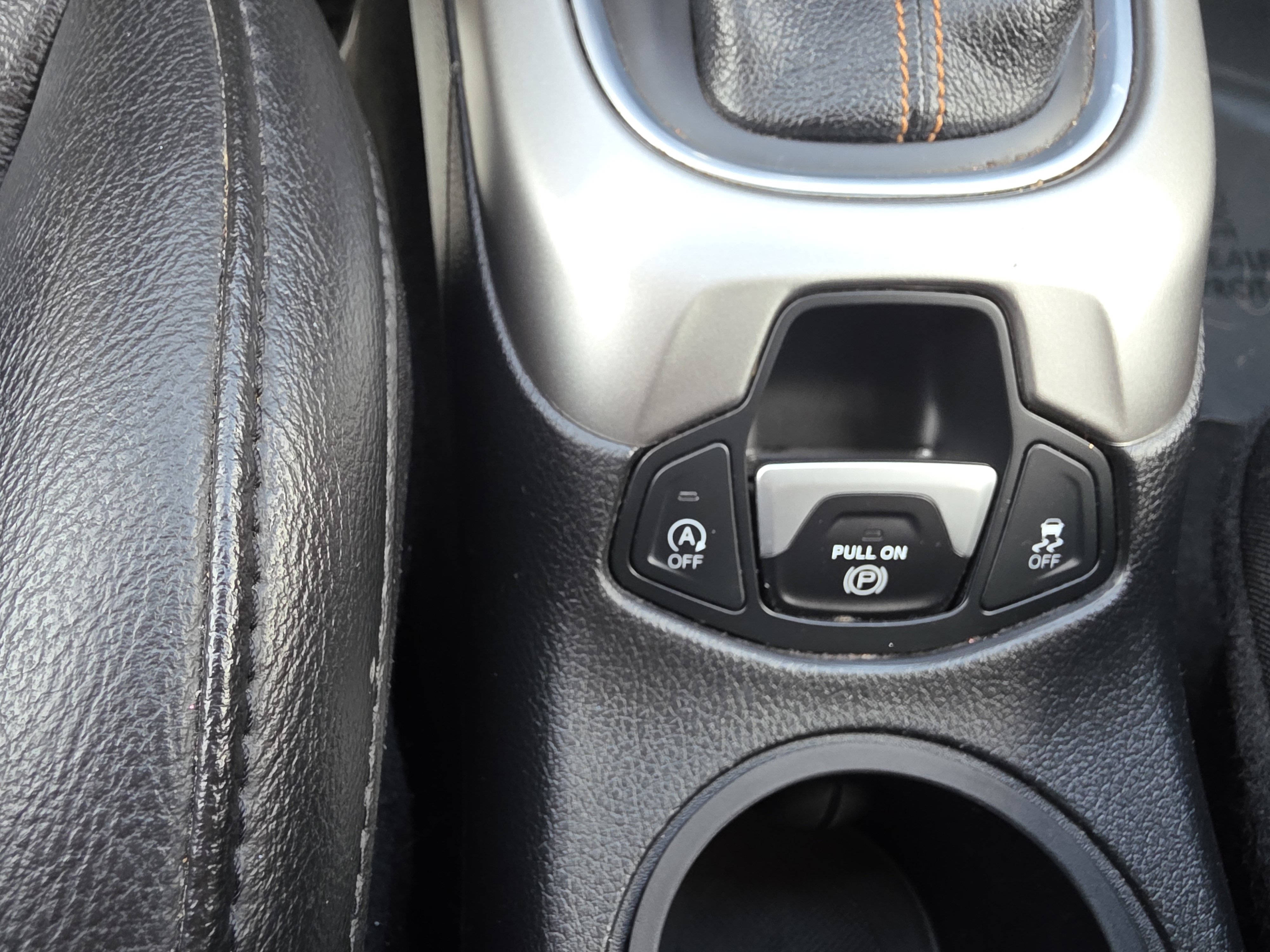 Certified 2021 Jeep Compass Latitude w/ Convenience Group image 27