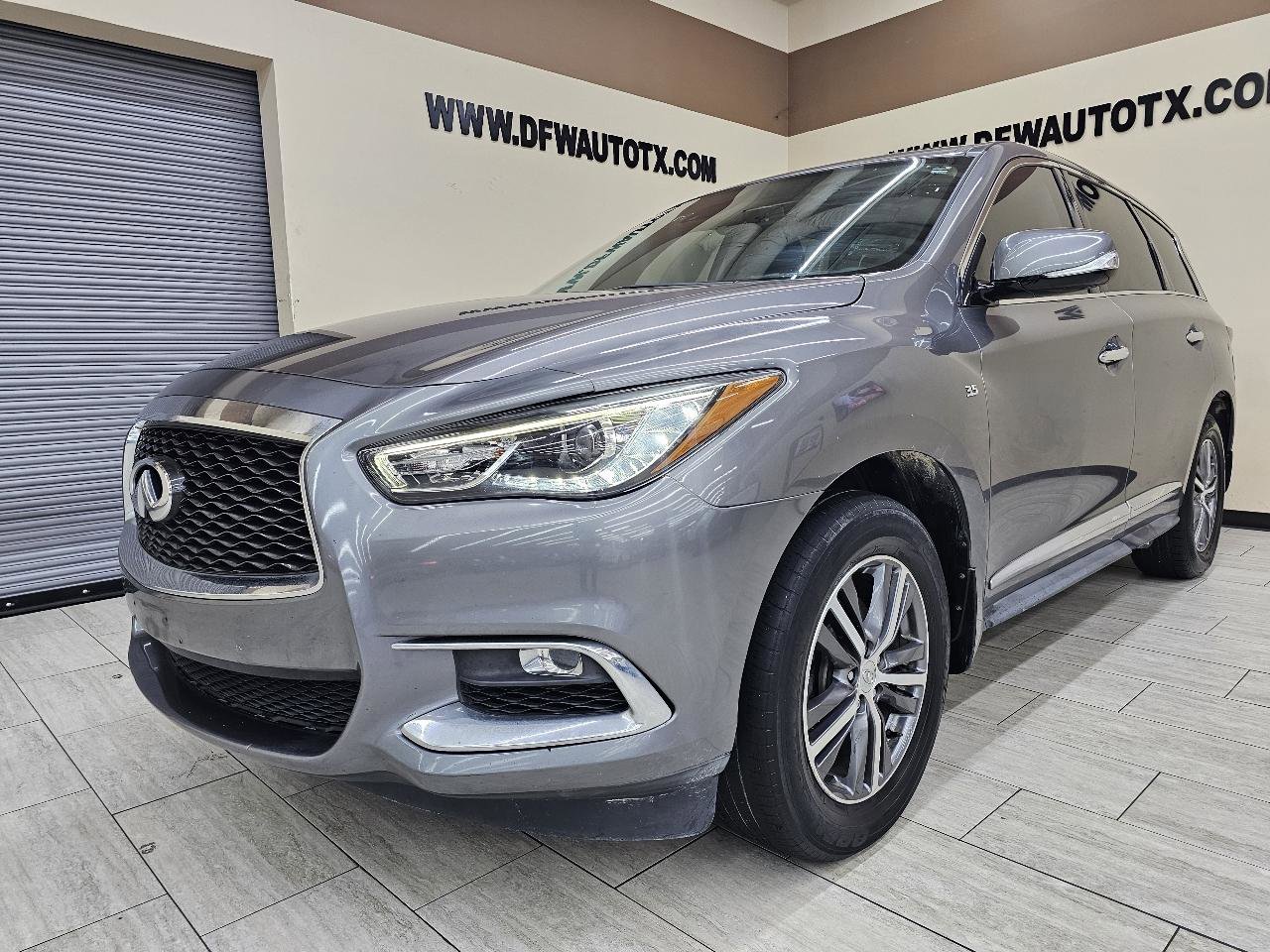 Used 2020 INFINITI QX60 Pure FWD image 2