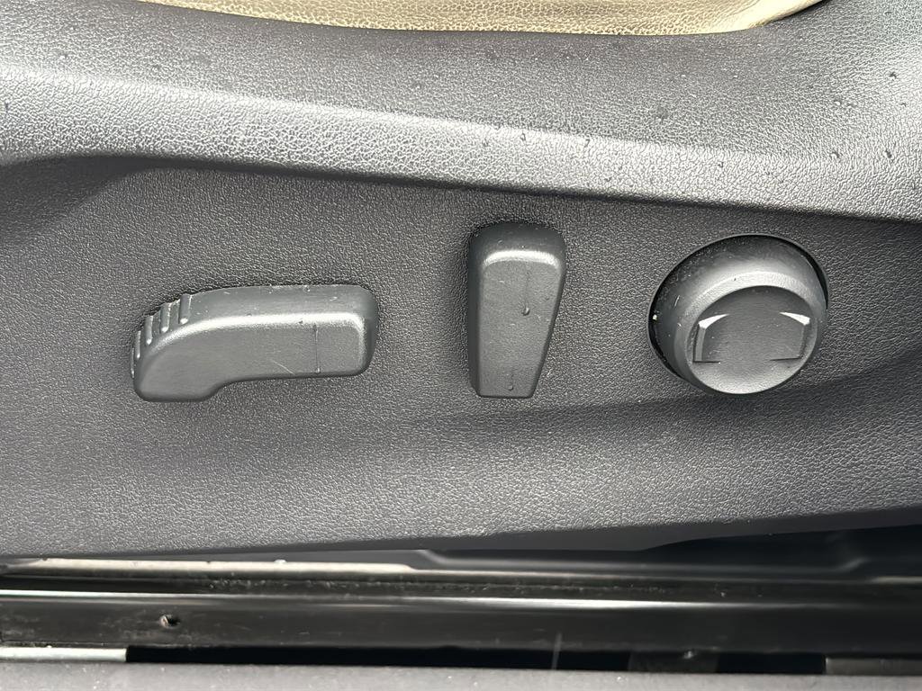 Used 2019 Subaru Ascent Limited w/ Popular Package #2A image 19