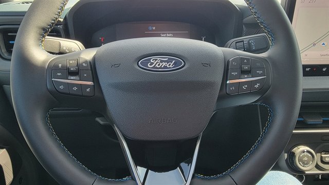 Used 2026 Ford Maverick Lobo AWD/4WD image 31