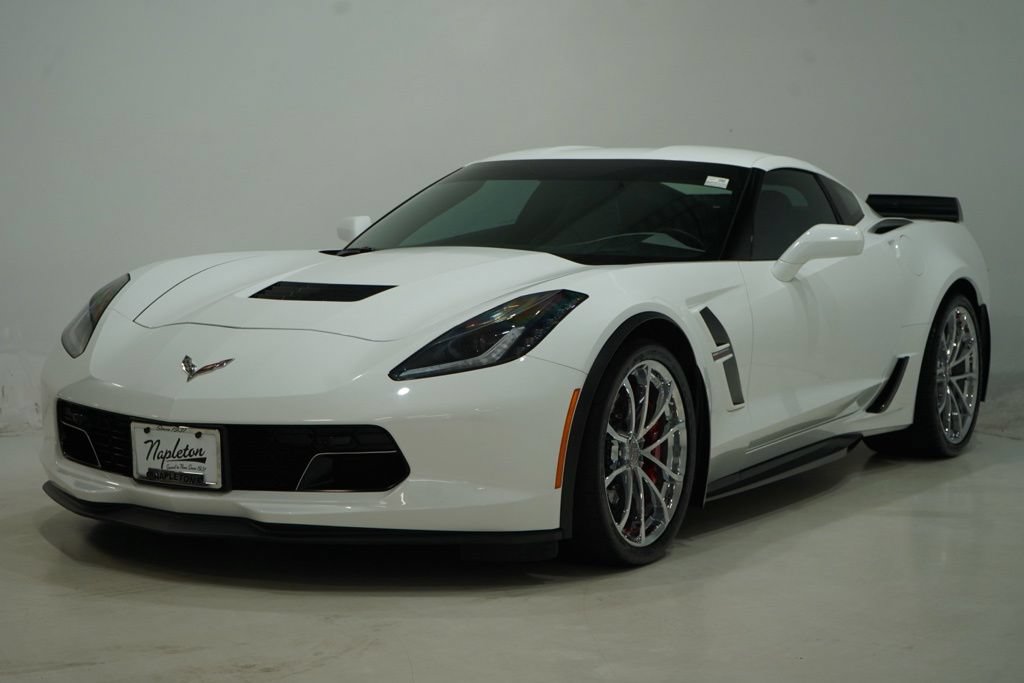 Used 2018 Chevrolet Corvette Grand Sport RWD image 13