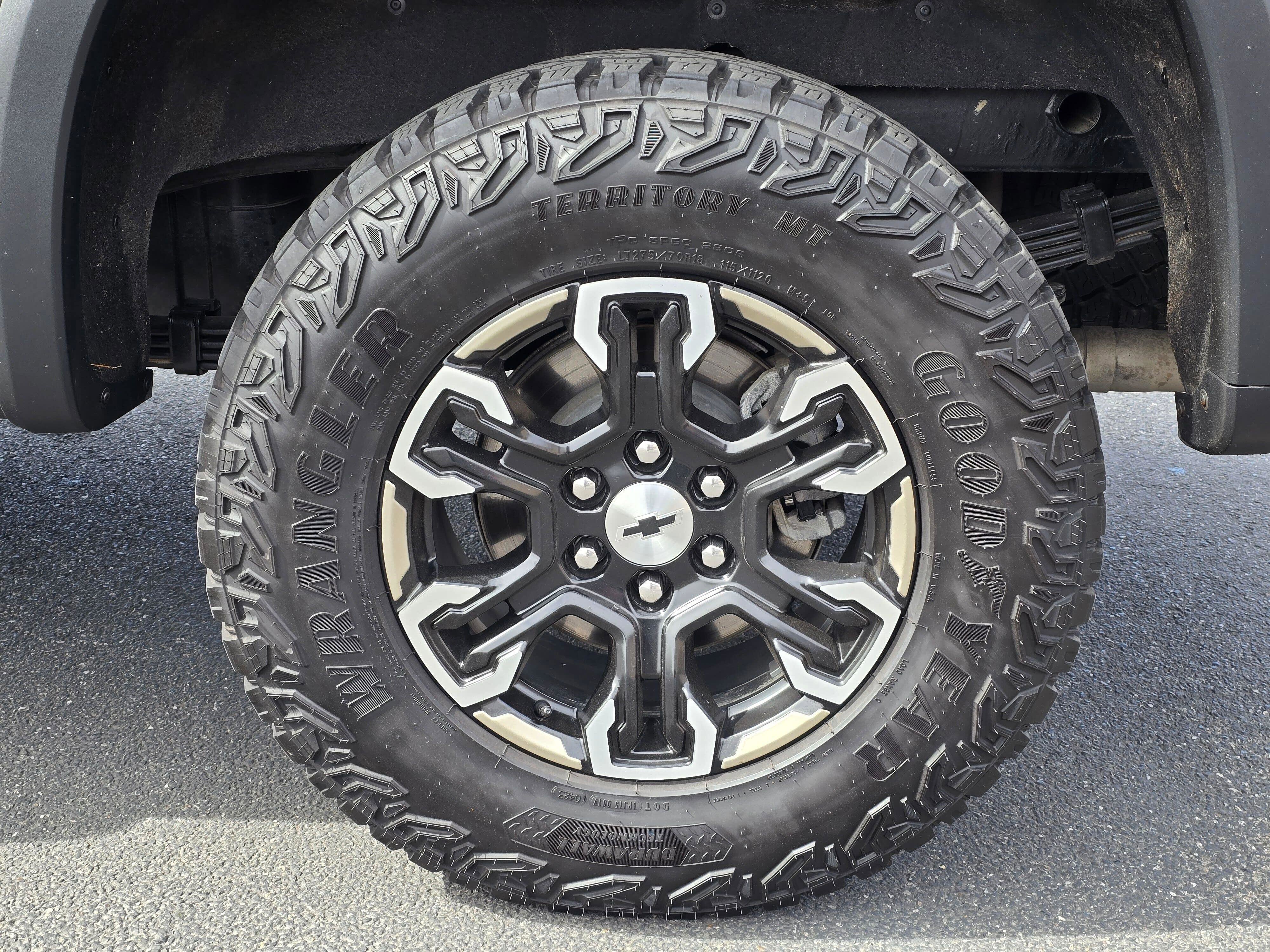 Used 2023 Chevrolet Silverado 1500 ZR2 image 8