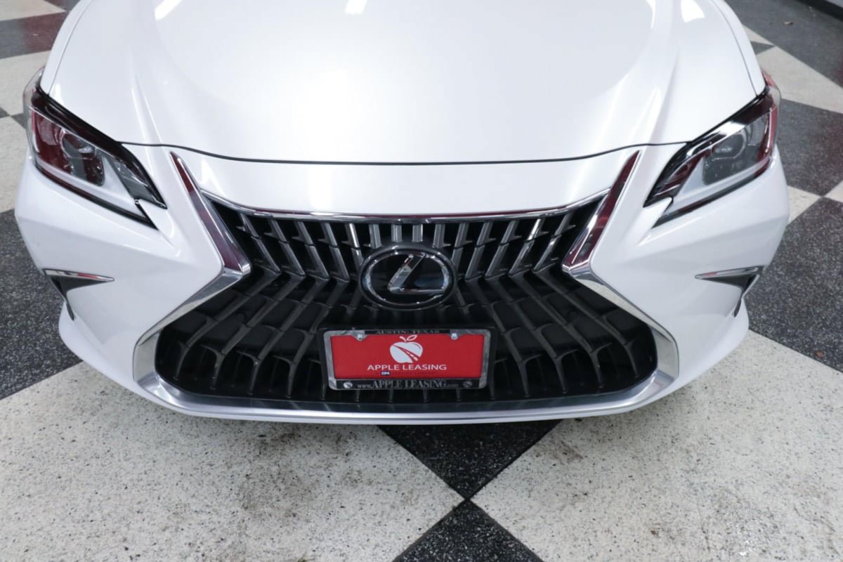 Used 2022 Lexus ES 350 w/ Premium Package FWD image 4