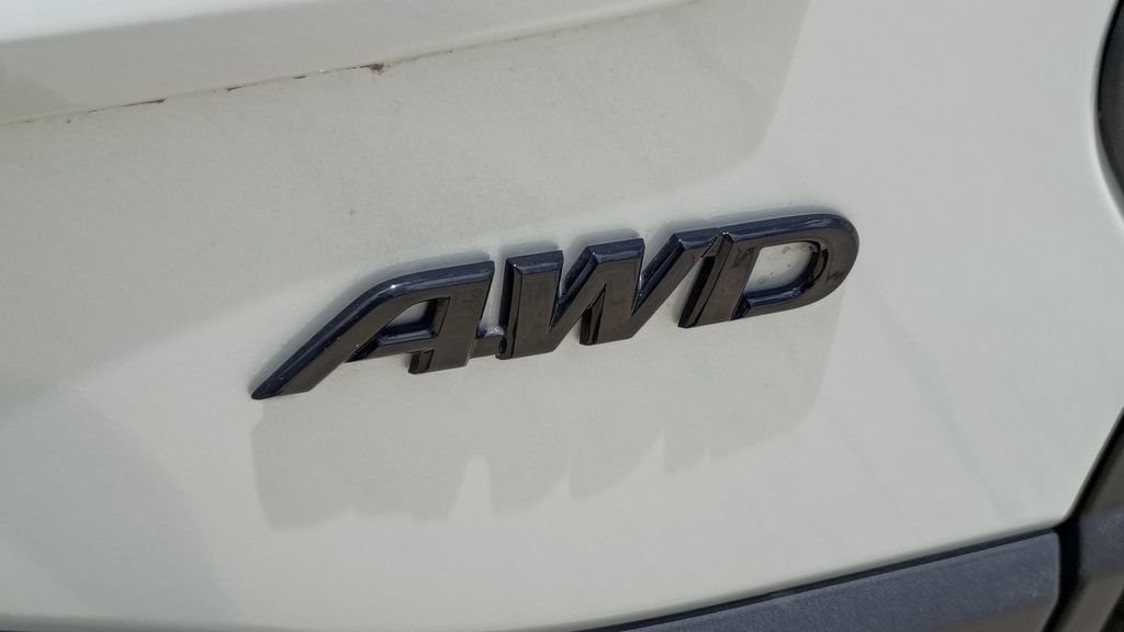 Used 2024 Toyota Corolla Cross AWD Hybrid image 15