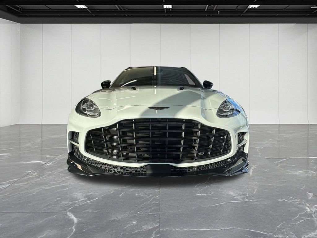 New 2026 Aston Martin DBX 707 image 14