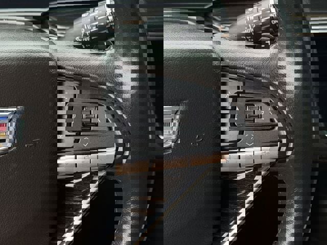 Used 2022 Cadillac Escalade Premium Luxury w/ Performance Package AWD/4WD image 16