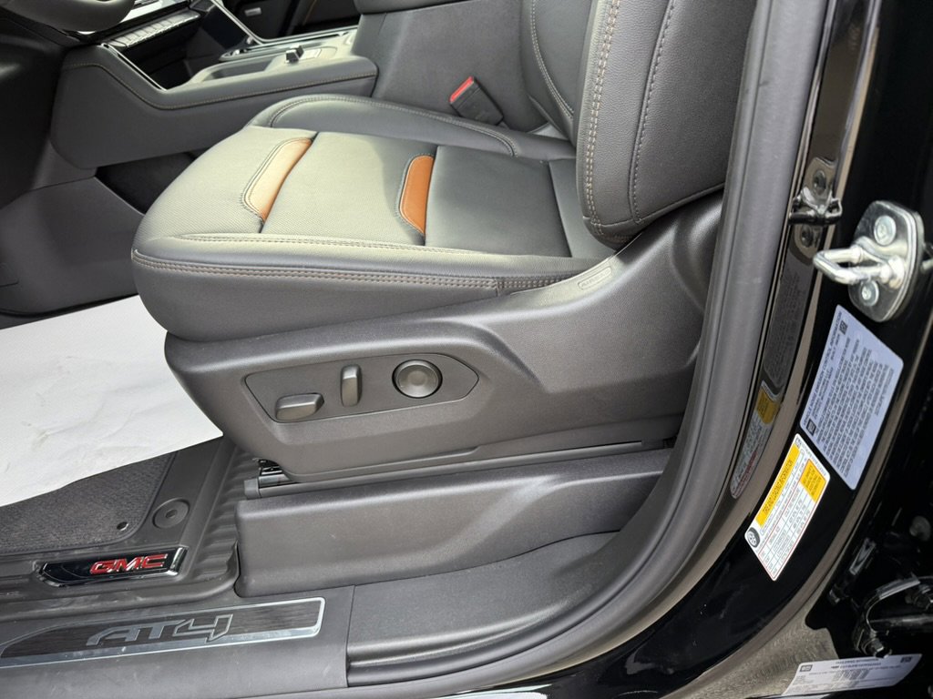 New 2026 GMC Sierra 2500 AT4 w/ Technology Package image 14