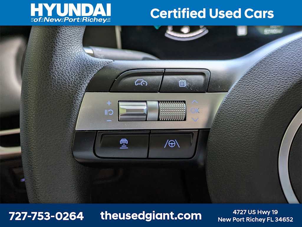 Used 2025 Hyundai Tucson SE image 26