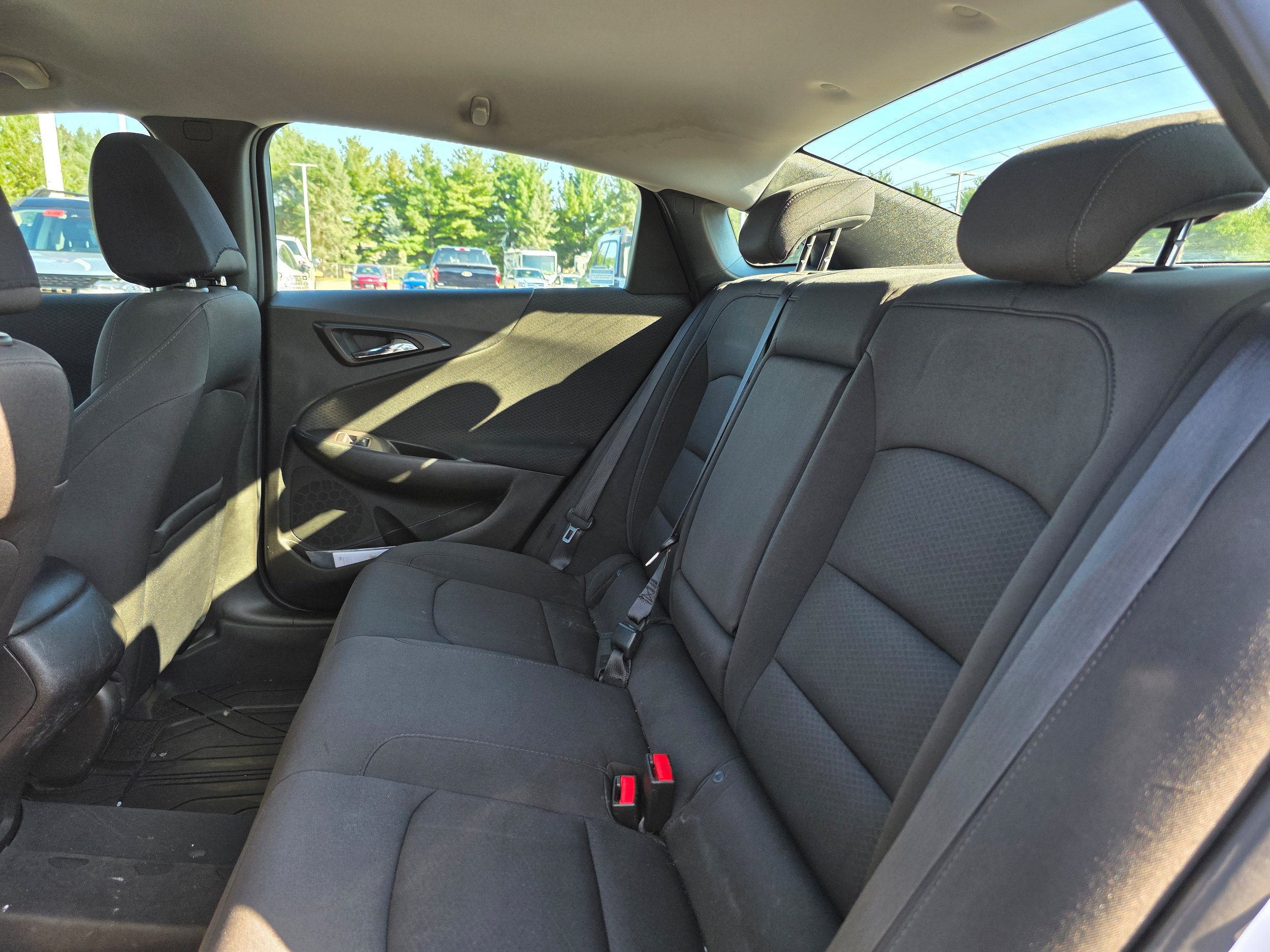 Used 2018 Chevrolet Malibu LS FWD image 9