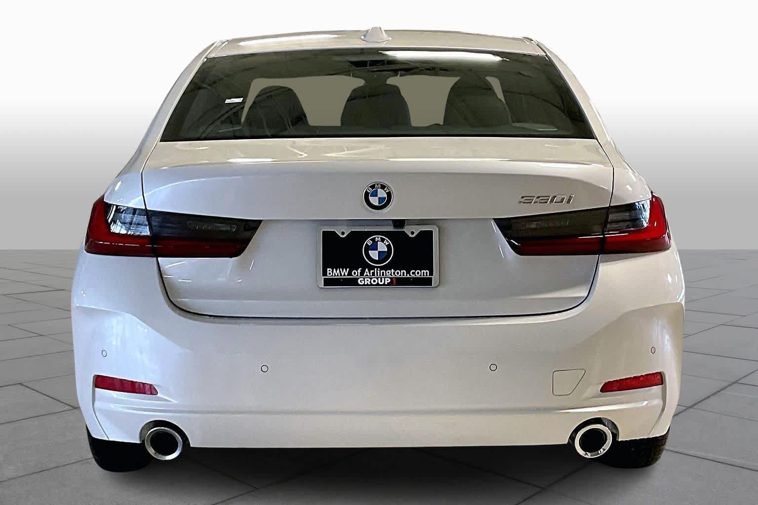 New 2026 BMW 330i Sedan w/ Premium Package RWD image 4