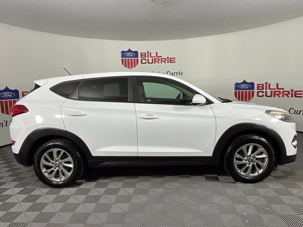 Used 2018 Hyundai Tucson SE FWD image 2