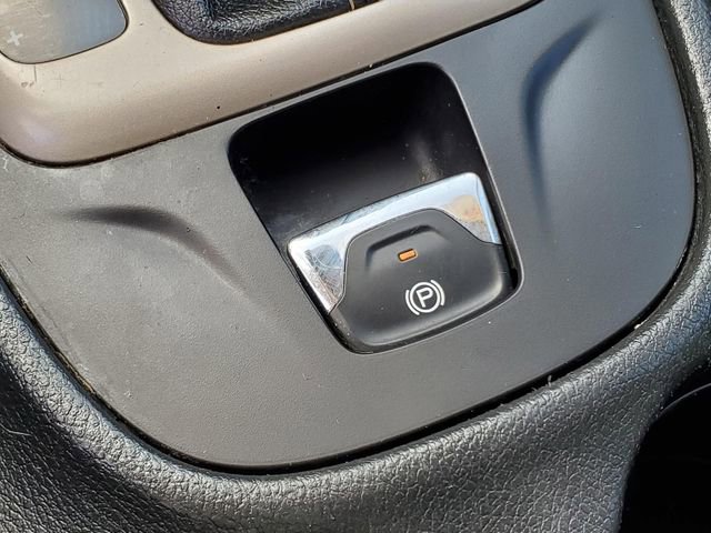 Used 2015 Jeep Cherokee Limited w/ Luxury Group image 26