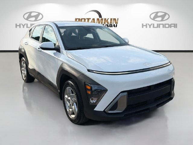 Certified 2025 Hyundai Kona SE FWD image 4