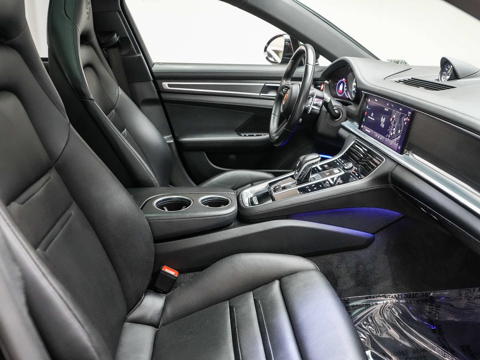 Used 2022 Porsche Panamera 4 E-Hybrid AWD/4WD image 21