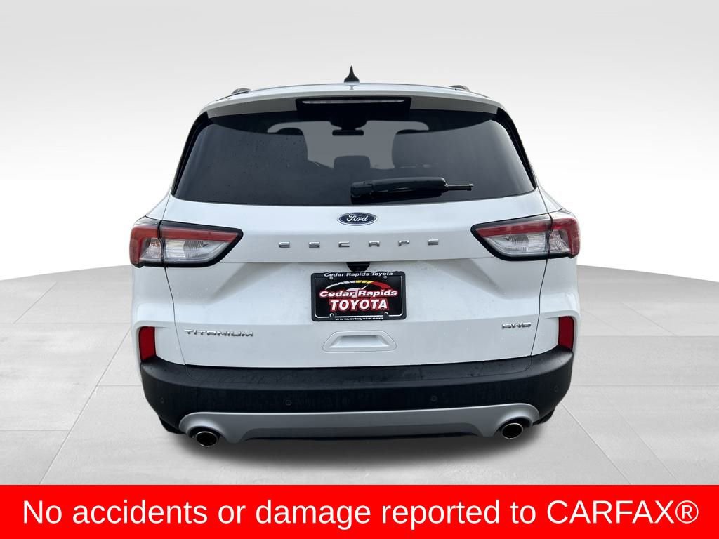 Used 2022 Ford Escape Titanium image 5