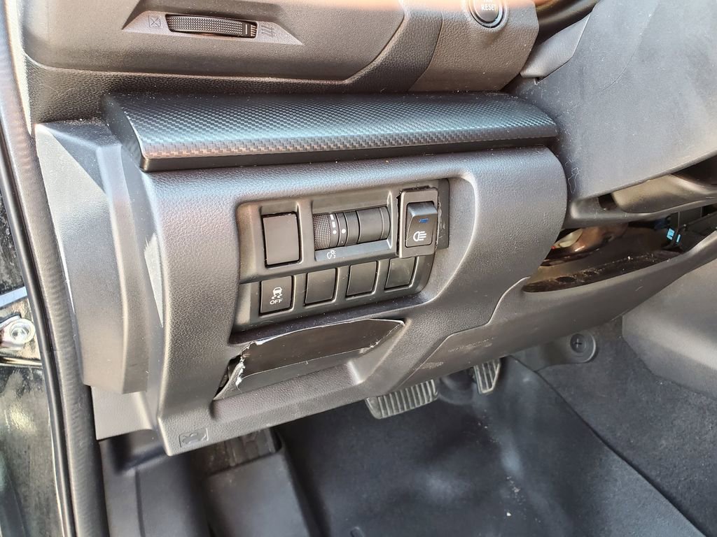 Used 2018 Subaru Crosstrek 2.0i Premium AWD/4WD image 17