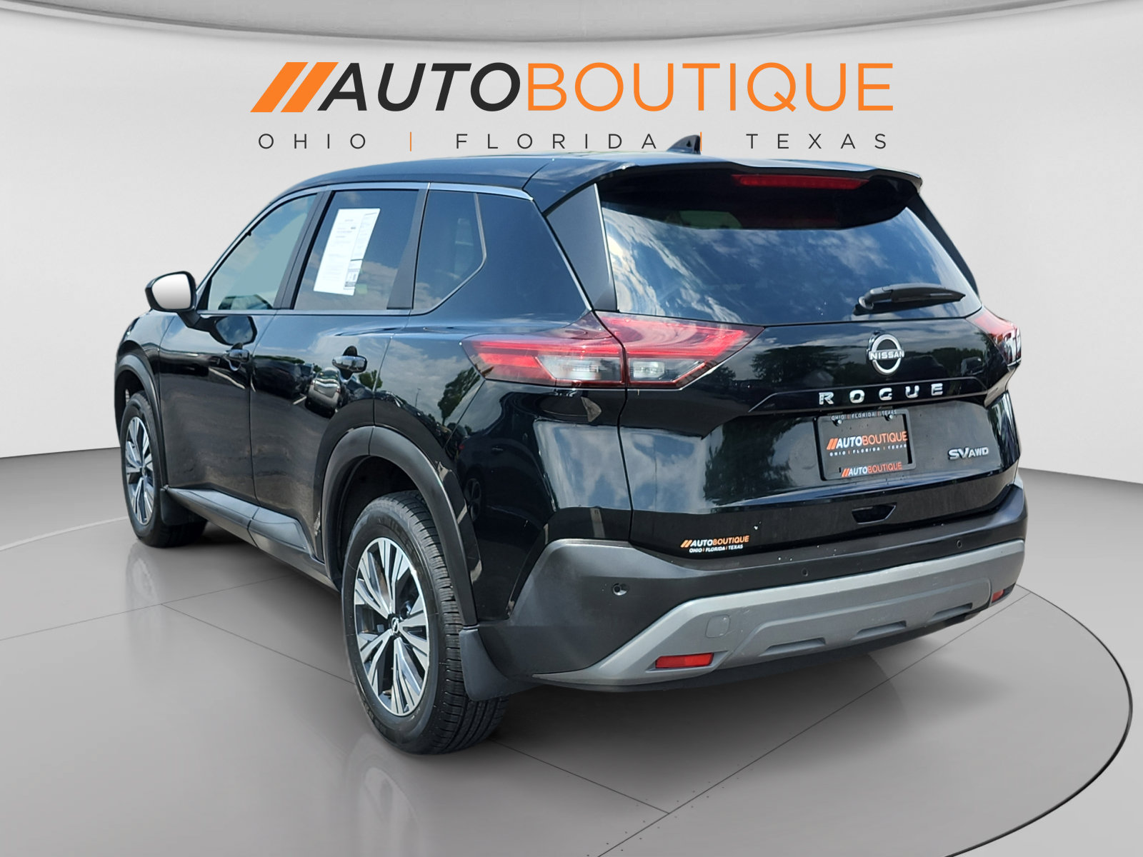 Used 2023 Nissan Rogue SV AWD/4WD image 3