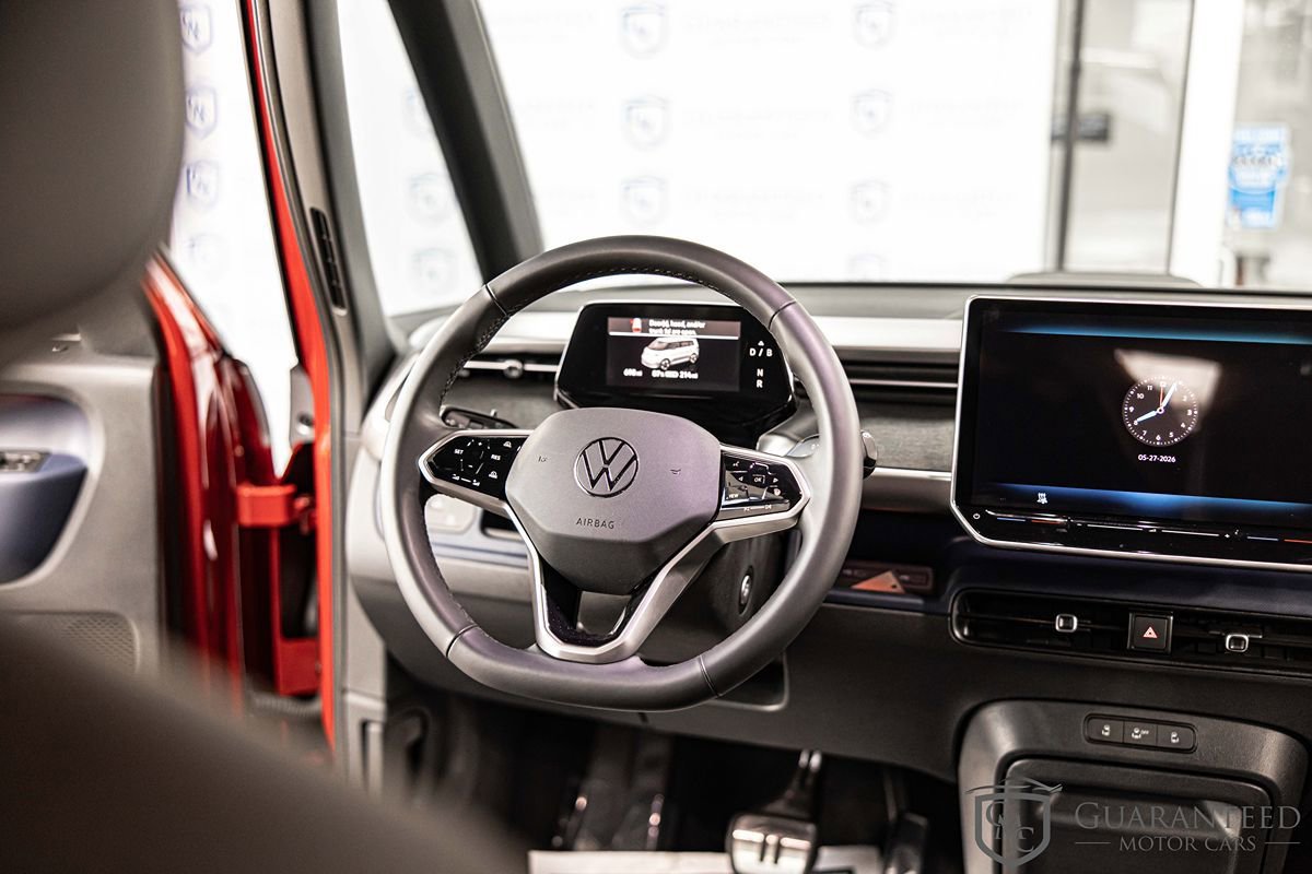 Used 2025 Volkswagen ID. Buzz Pro S RWD image 30