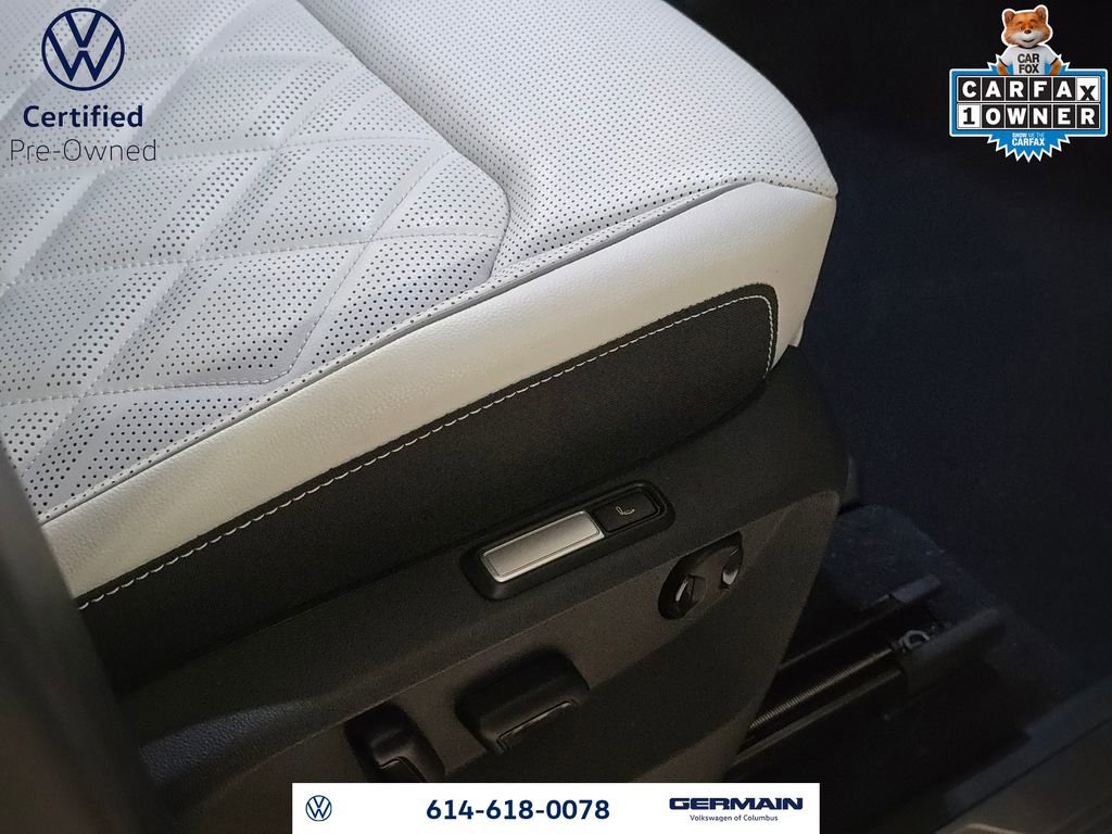 Certified 2025 Volkswagen Atlas Cross Sport SEL Premium R-Line image 27