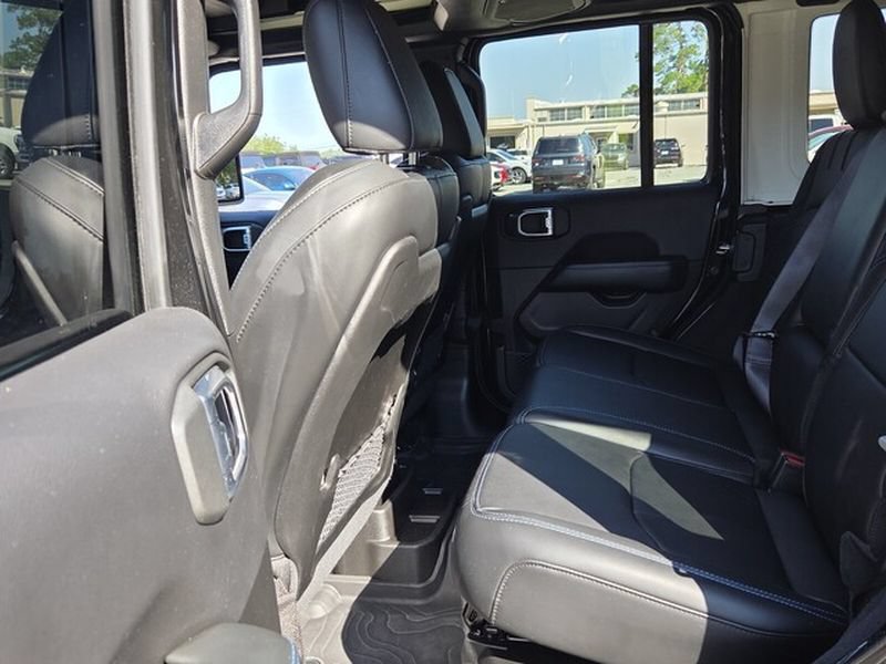 Used 2024 Jeep Wrangler Unlimited Rubicon 4xe AWD/4WD image 8