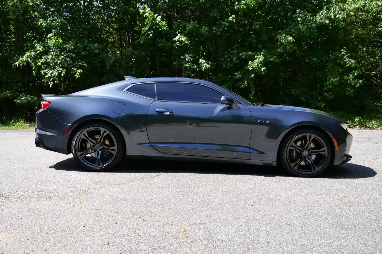 Used 2022 Chevrolet Camaro LT RWD image 28