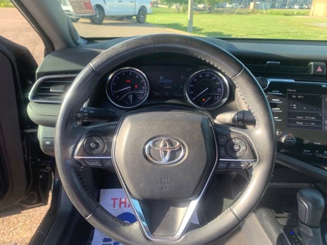 Used 2019 Toyota Camry XLE w/ Navigation Package FWD image 14