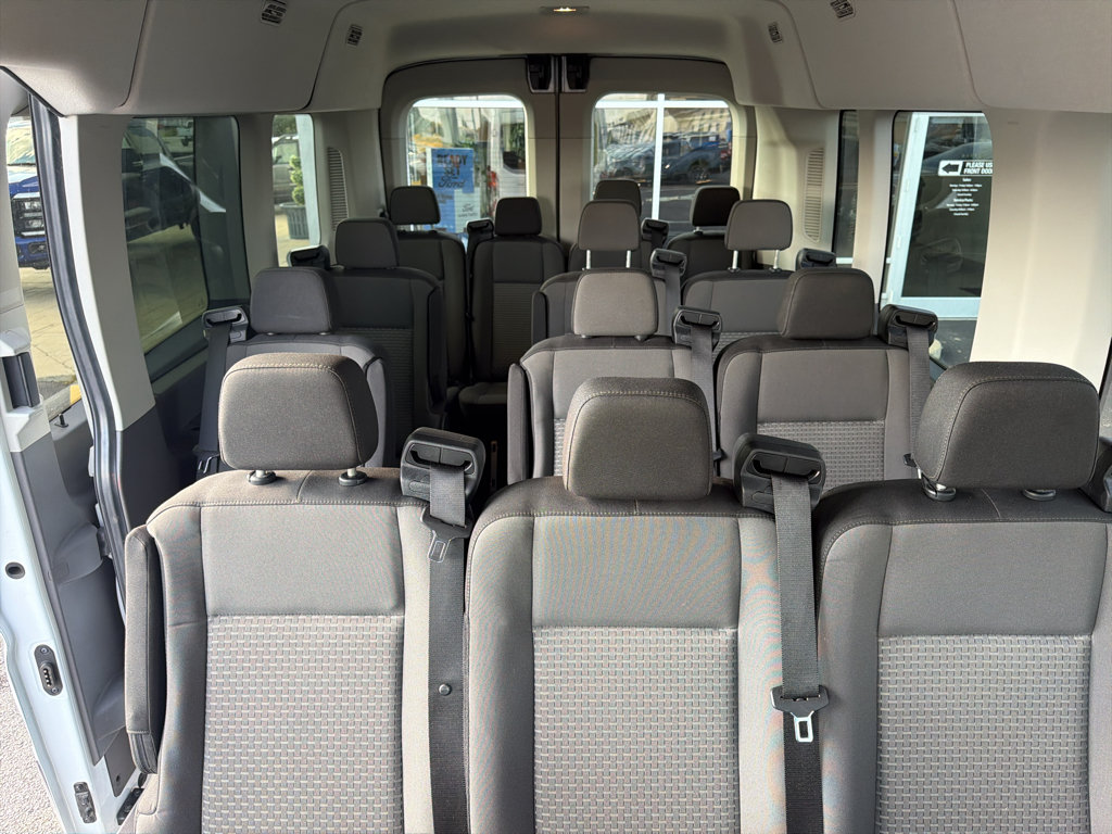 Used 2025 Ford Transit 350 XLT RWD image 6