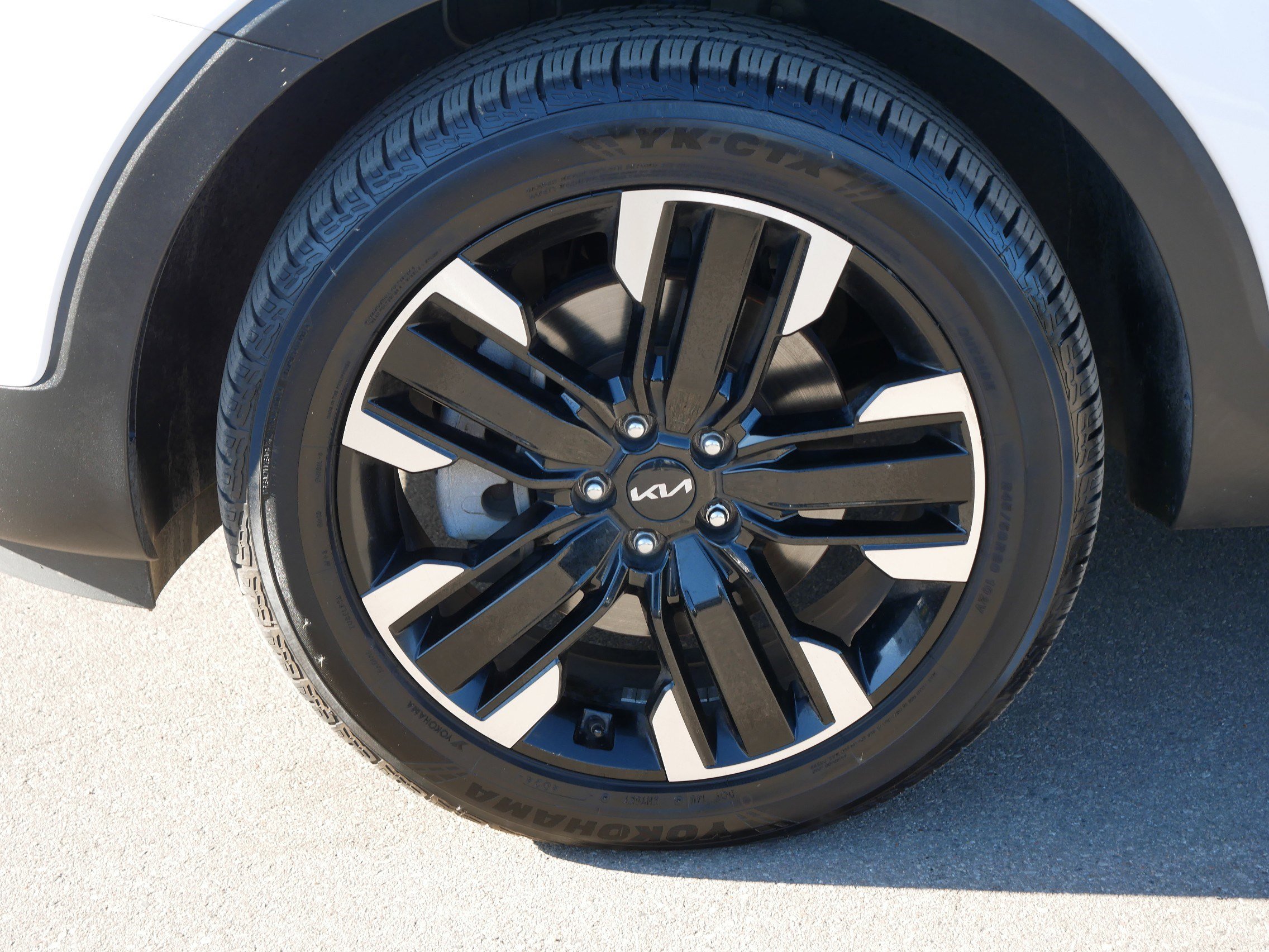 Certified 2023 Kia Telluride SX image 15
