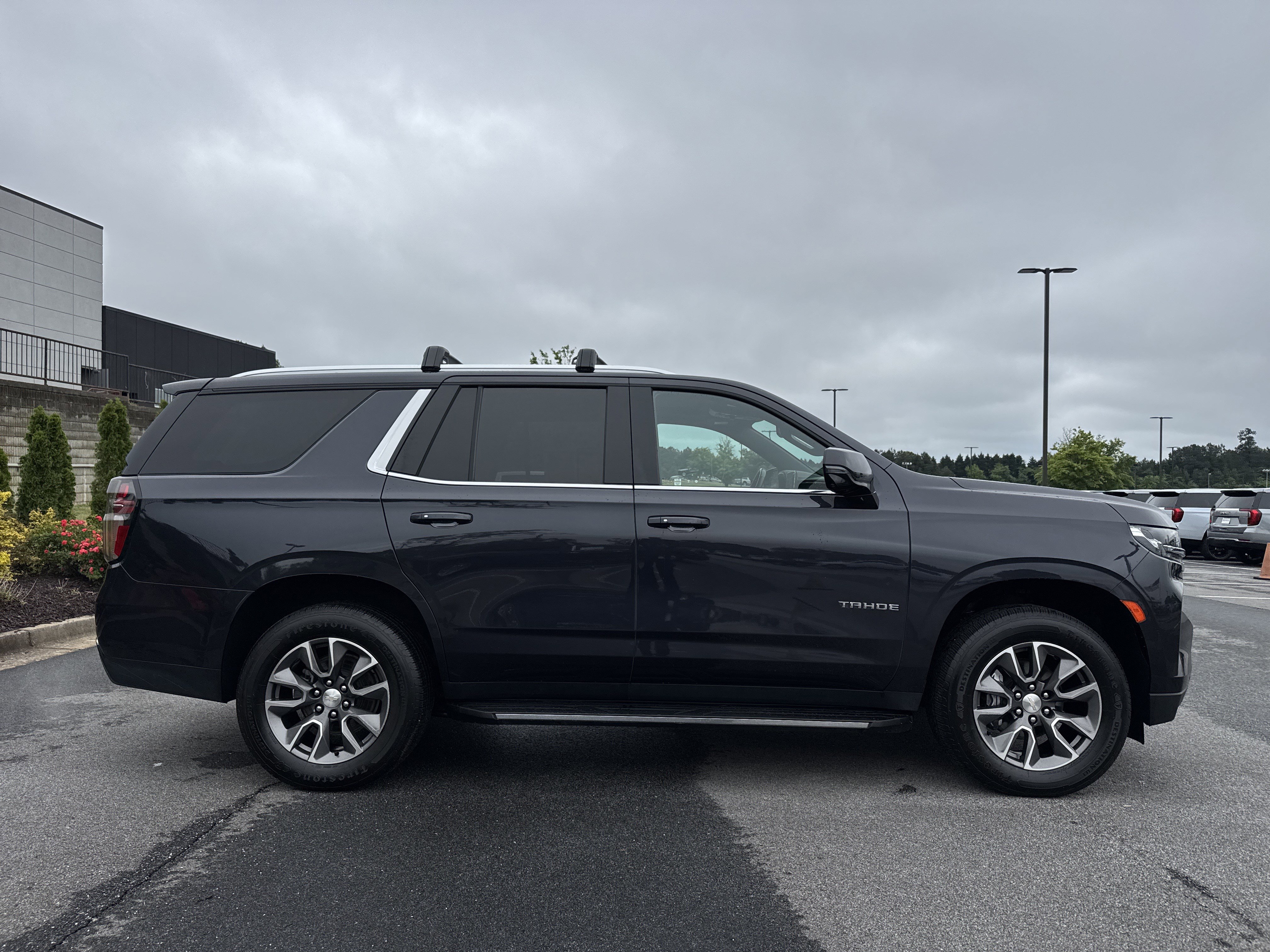 Used 2022 Chevrolet Tahoe LT w/ LT Signature Plus Package AWD/4WD image 9
