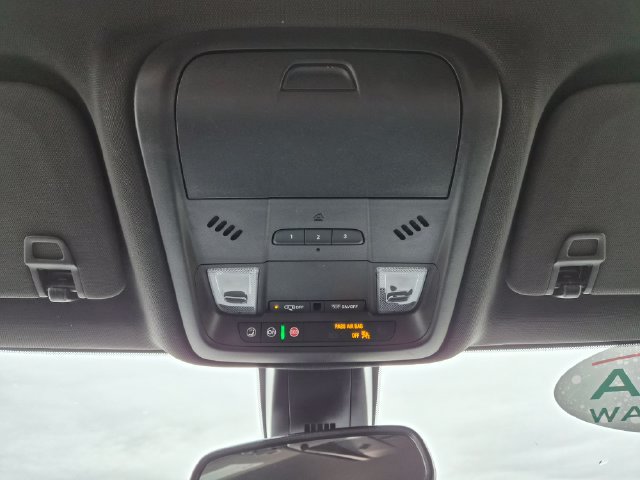 Used 2023 Chevrolet Blazer RS w/ Enhanced Convenience Package FWD image 33