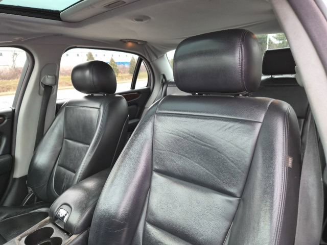 Used 2006 Jaguar XJ8 image 10