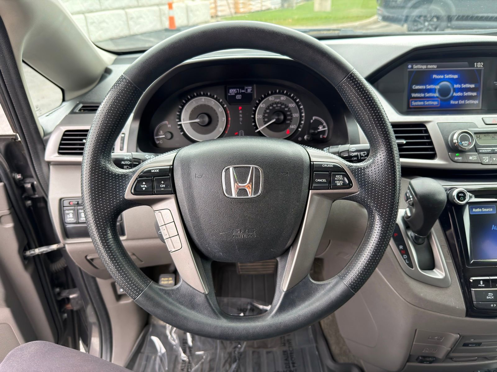 Used 2016 Honda Odyssey SE image 17