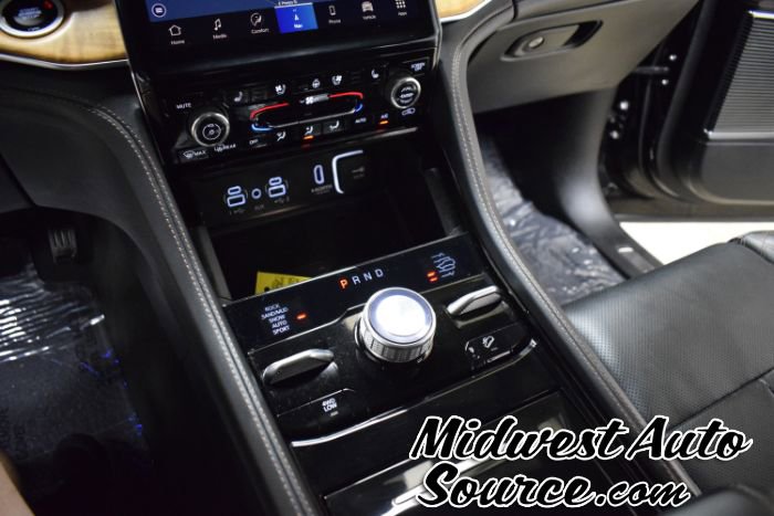 Used 2024 Jeep Grand Cherokee Summit image 23
