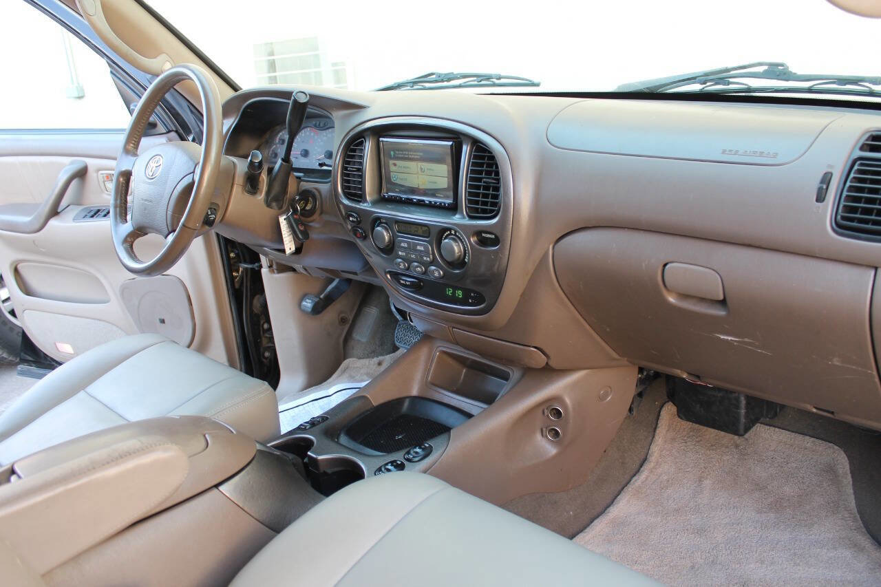 Used 2003 Toyota Sequoia Limited RWD image 37