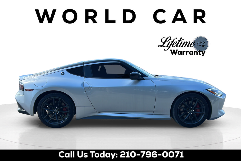 Used 2025 Nissan Z Performance w/ Floor Mat Package RWD image 2