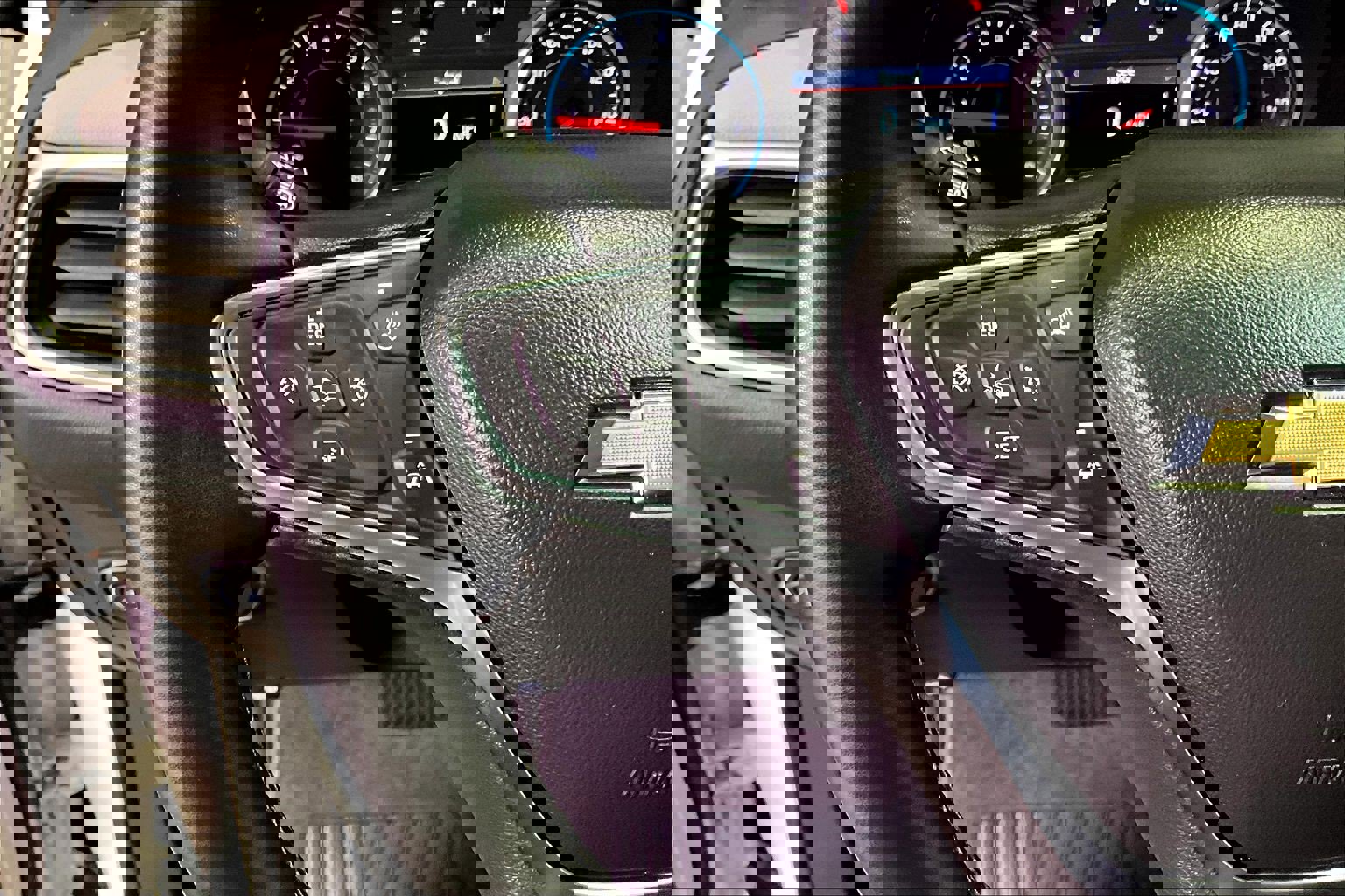 Used 2024 Chevrolet Equinox LT image 11