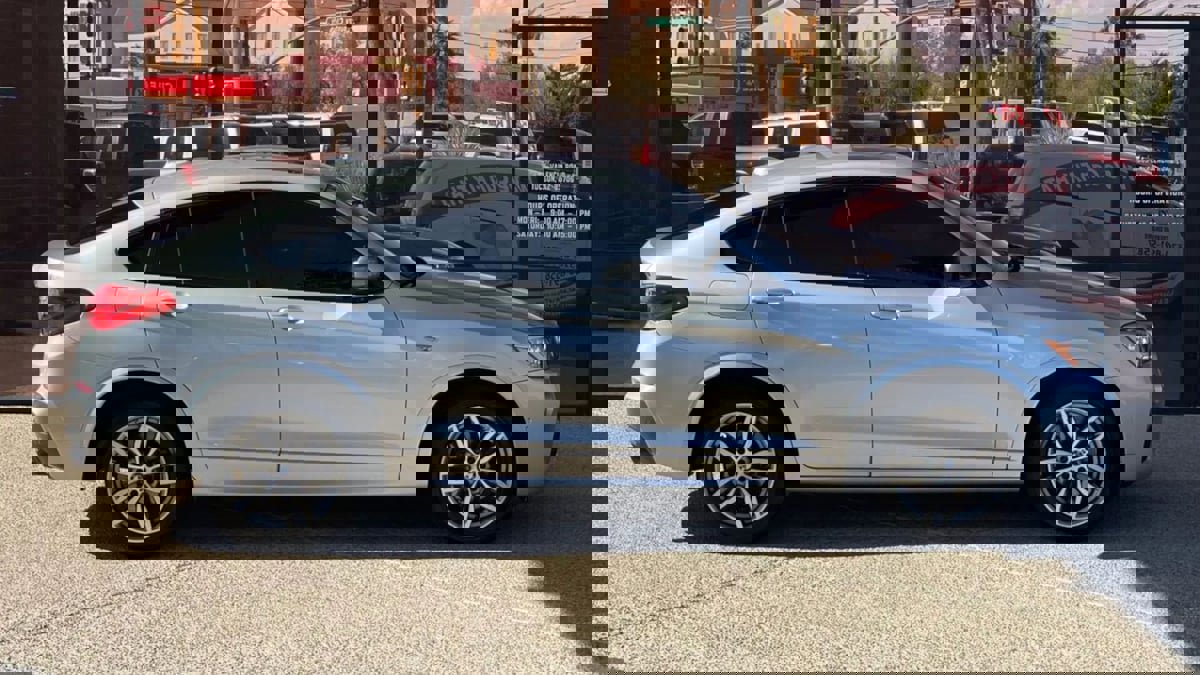 Used 2018 BMW X4 M40i image 20