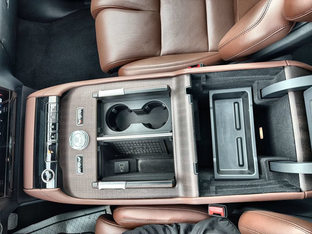 Certified 2025 Lincoln Navigator Reserve AWD/4WD image 24