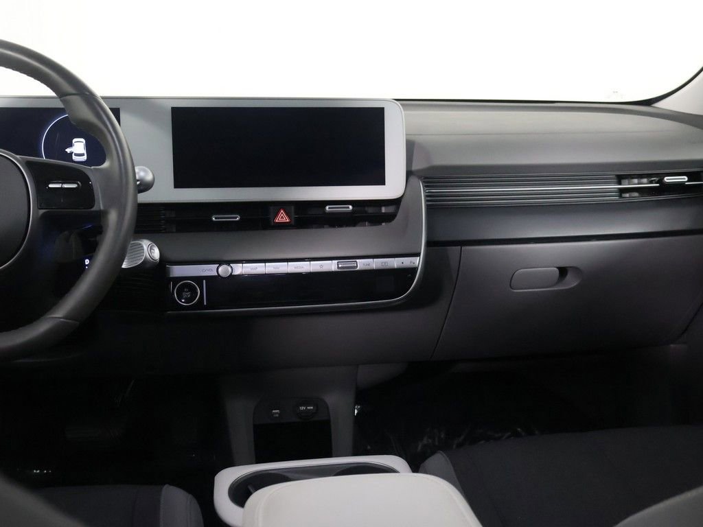 Used 2024 Hyundai Ioniq 5 SEL RWD image 35