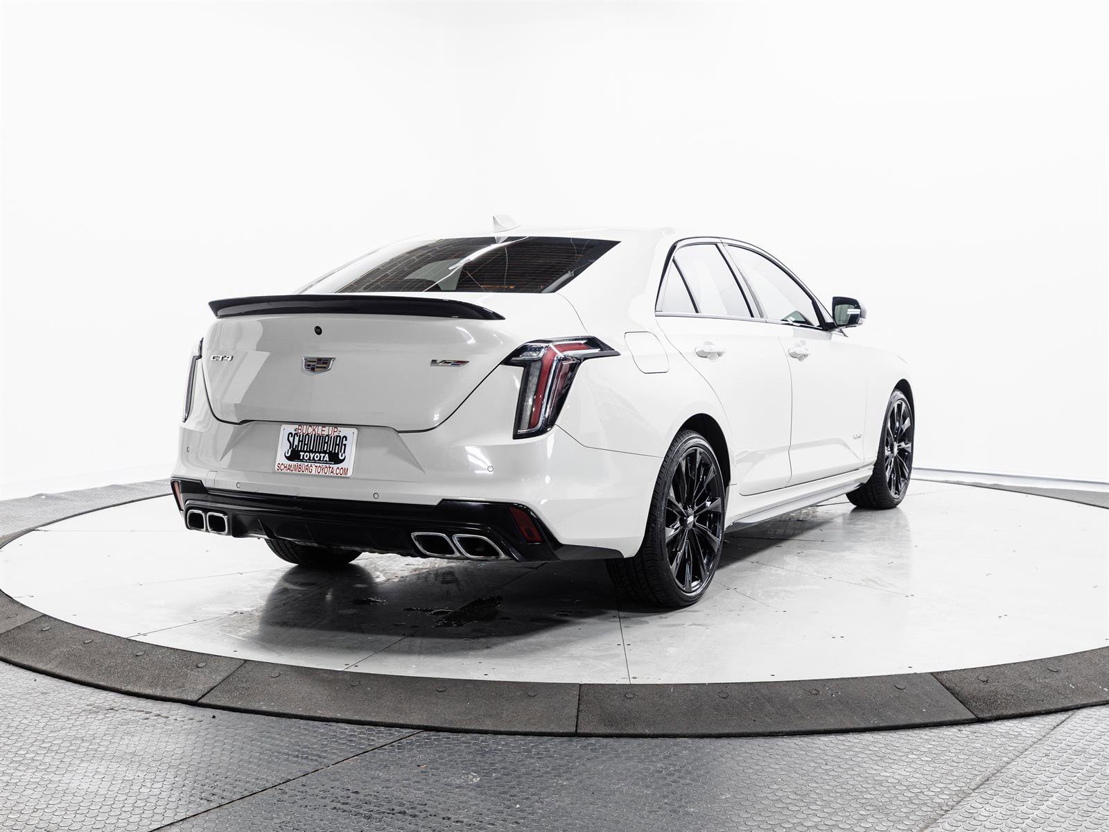 Used 2022 Cadillac CT4 V w/ LPO, ONYX Package image 11
