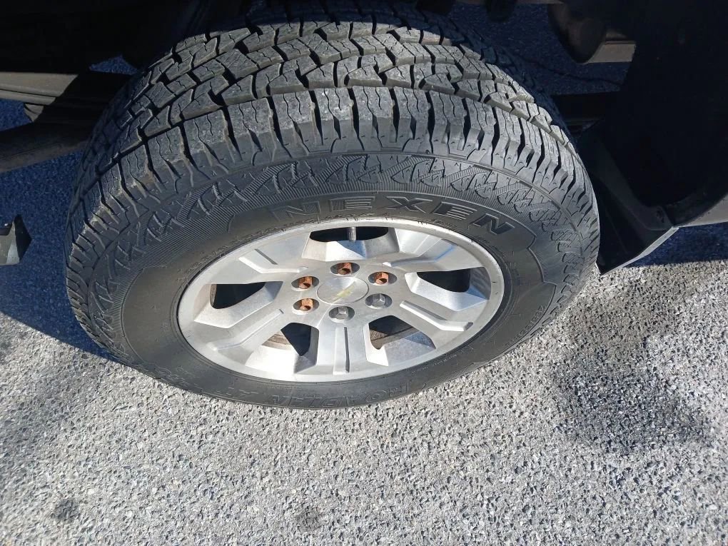 Used 2017 Chevrolet Silverado 1500 LT w/ All Star Edition image 31