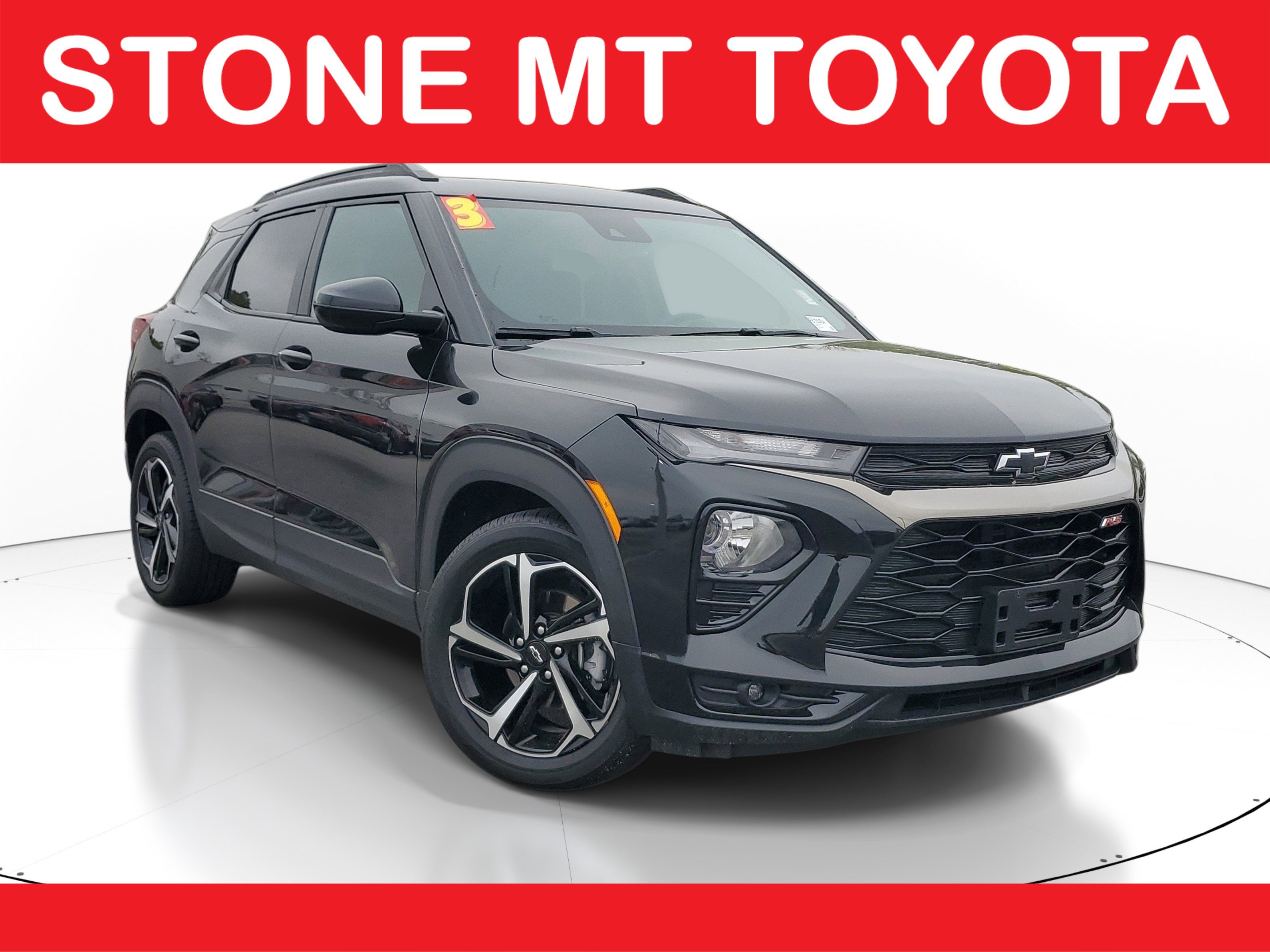 Used 2023 Chevrolet TrailBlazer RS w/ Sun and Liftgate Package image 1