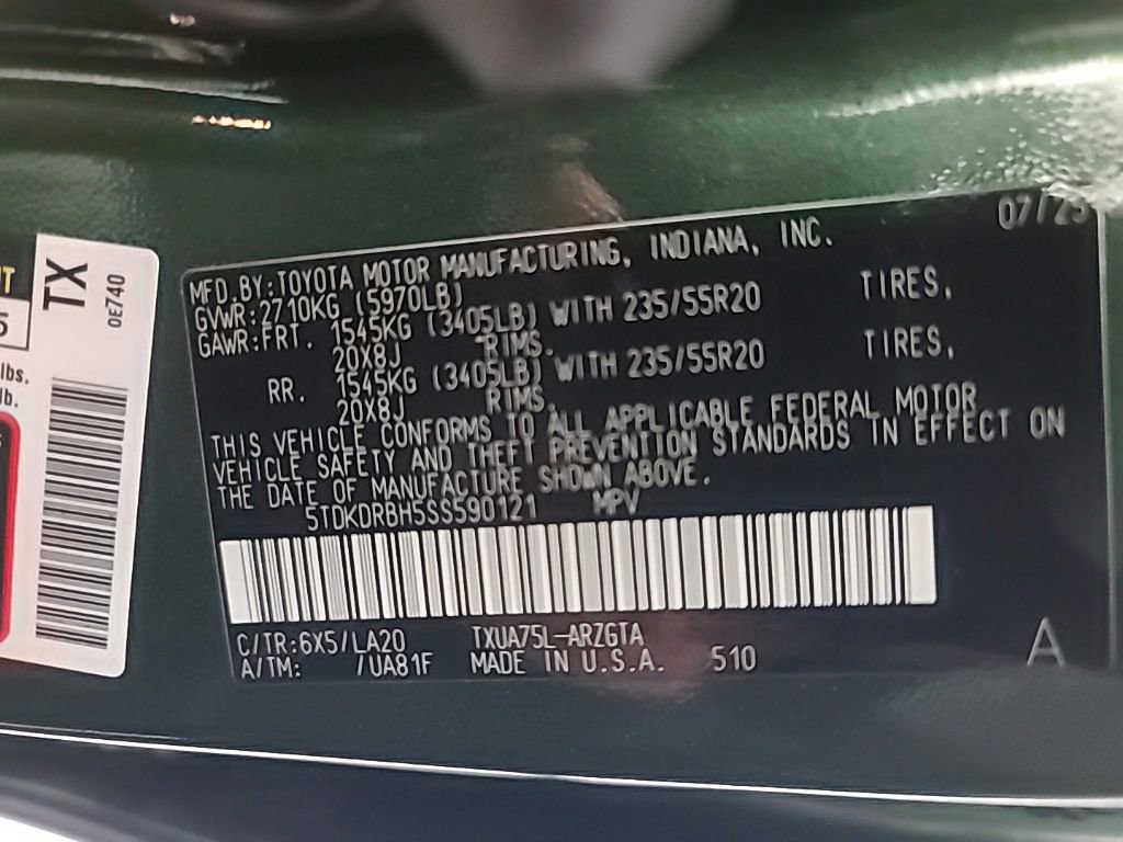 Used 2025 Toyota Highlander Platinum image 46