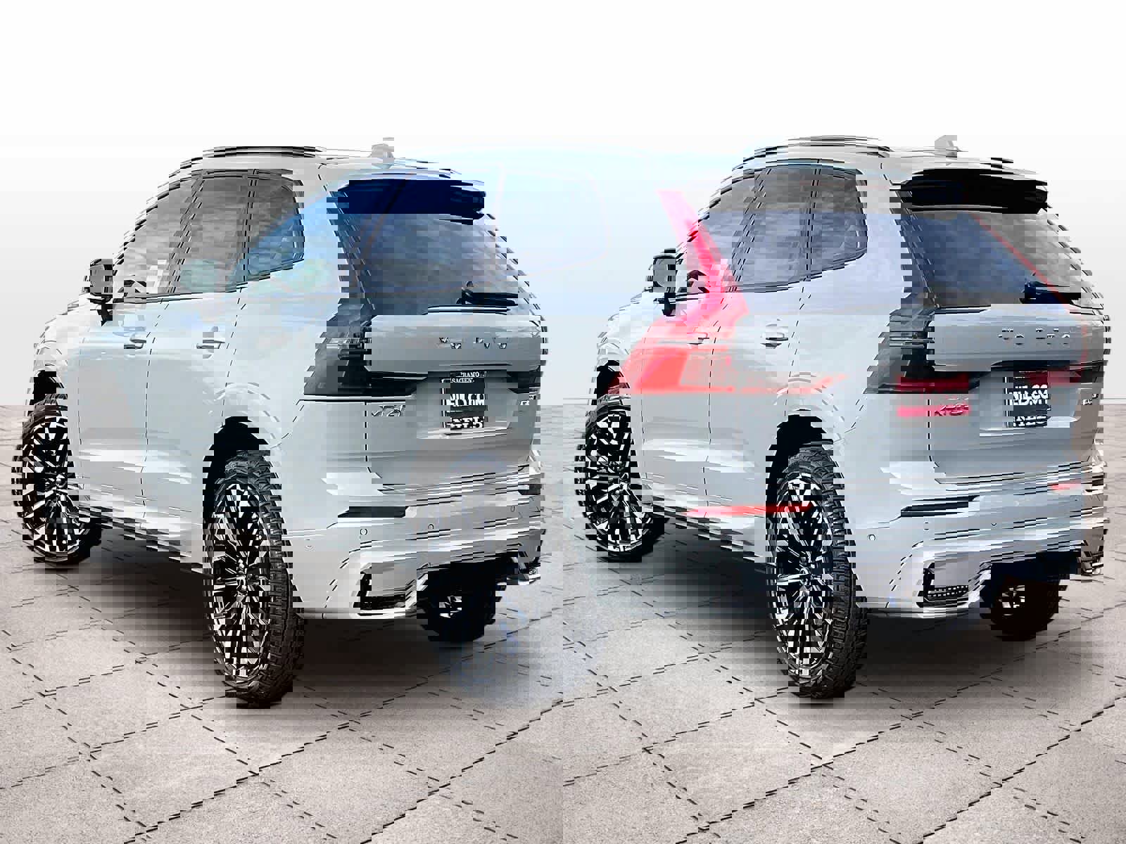 New 2026 Volvo XC60 B5 Ultra w/ Protection Package Premier image 3