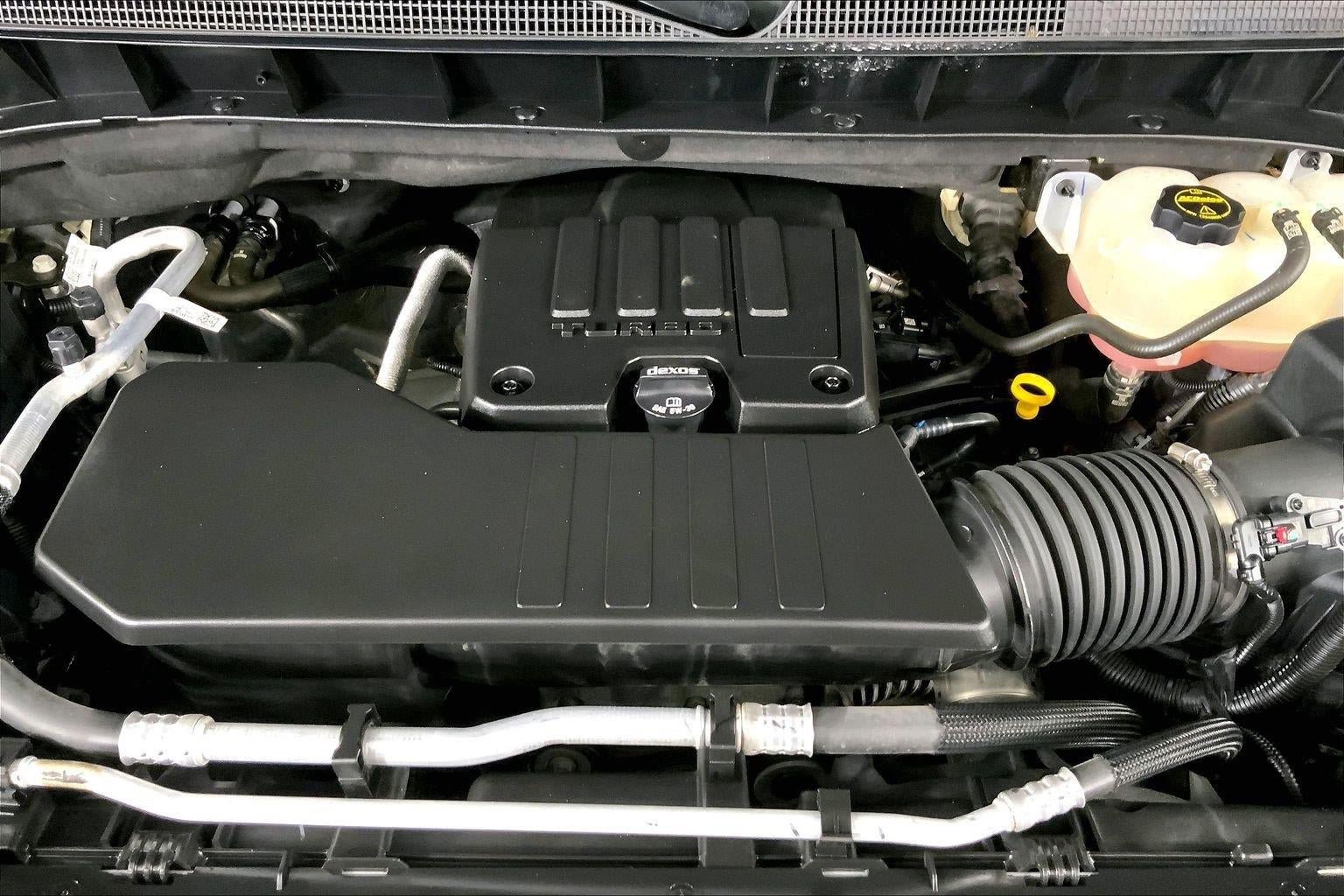 Used 2024 Chevrolet Silverado 1500 LT AWD/4WD image 10